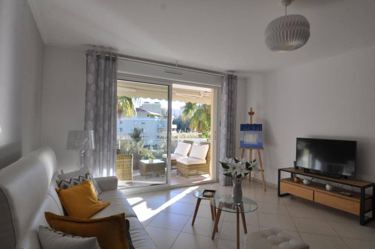 Elegant One-Bedroom Apartment With Swimming Pool - Stayinantibes - Le Vallon Exteriör bild
